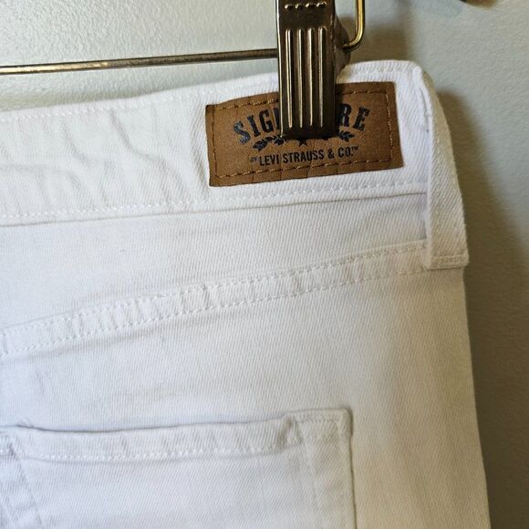 EUC SIGNATURE LEVI'S STRAUSS & CO. MODERN BERMUDA SHORTS SIZE 4 / SMALL - Picture 4 of 14